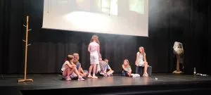 &bdquo;Tajemnica Mezofajsu&rdquo; - pokaz warsztatowy dziecięcej grupy teatralnej TEATRALNI (7)