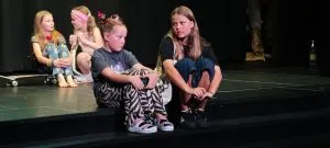 &bdquo;Tajemnica Mezofajsu&rdquo; - pokaz warsztatowy dziecięcej grupy teatralnej TEATRALNI (3)
